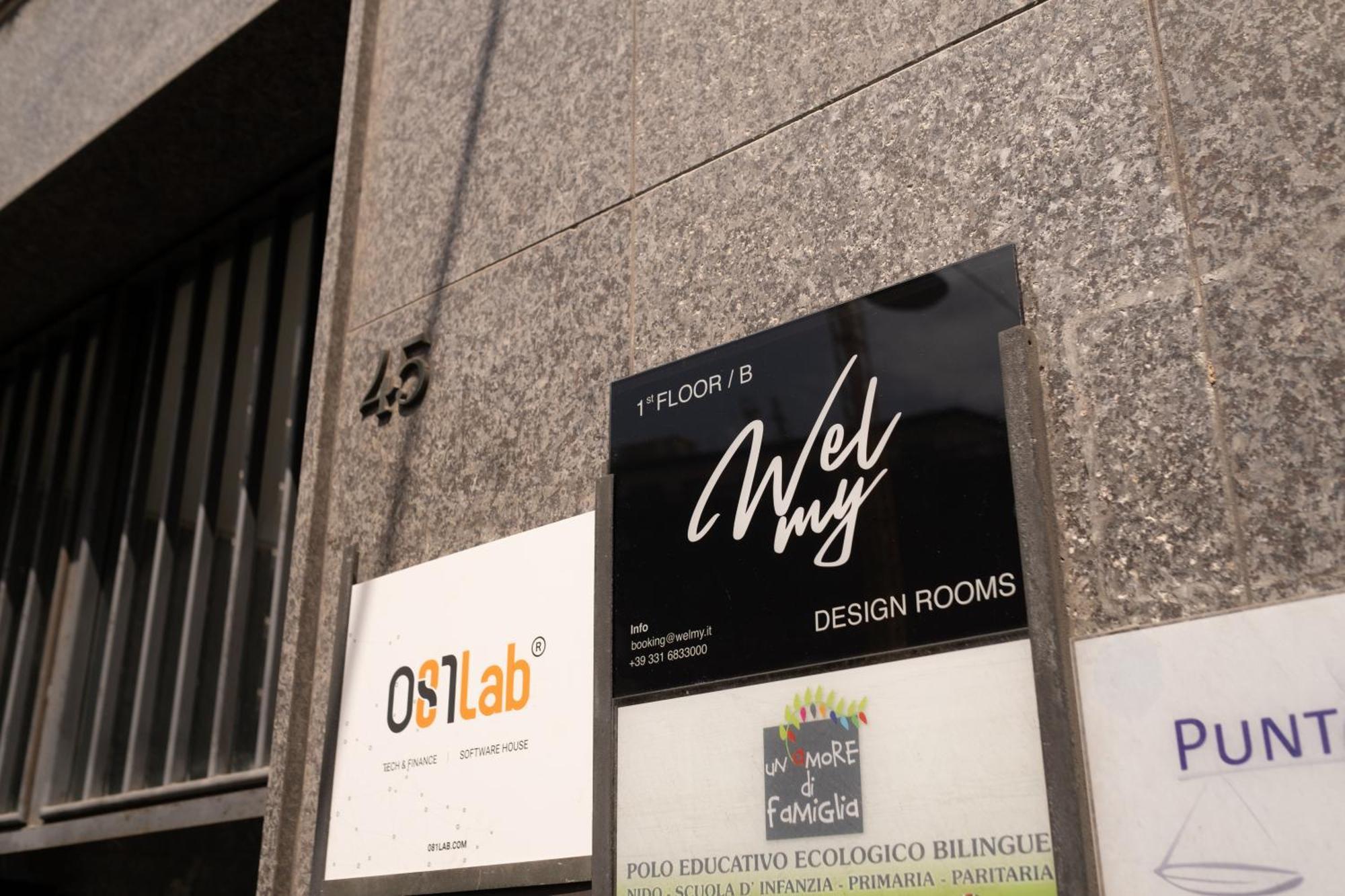 Отель Welmy Napoli Экстерьер фото